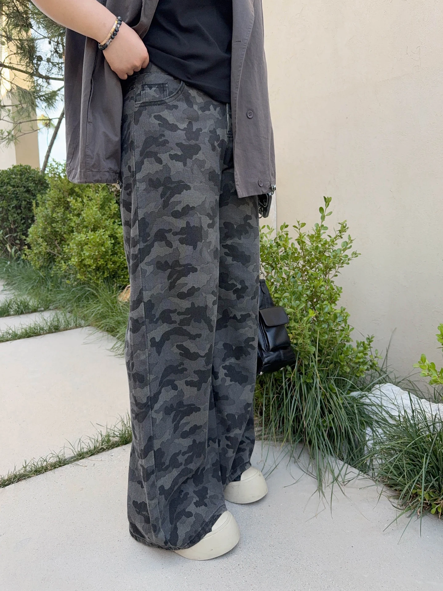 

Камуфляжные широкие брюки VOGANA с высокой талией, модные длинные брюки прямого кроя, утягивающие фигуру, для женщин больших размеров