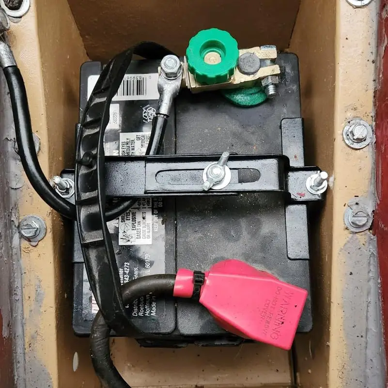 Car Battery Kill Switch Pure Copper Disconnect Clamp Anti Leak Master Switch with Terminal Protector for Auto