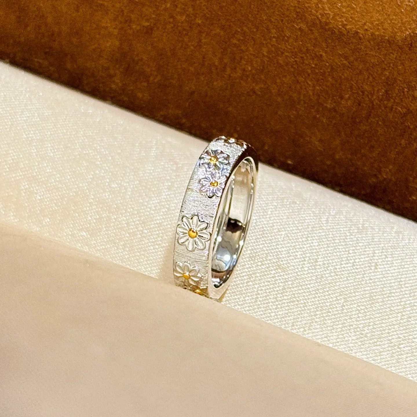 100% 925 Sterling Silver Small Daisy Ring Sandblasting Process Flower Rings For Women Fine Jewelry