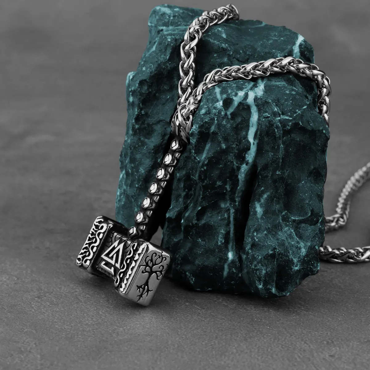 Nordic 316L Stainless Steel Thor's Hammer Pendant Necklace Men and Women Simple Creative Punk Amulet Necklace Jewelry Wholesale - view 2