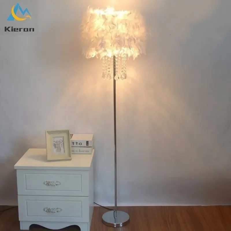 Nordic Modern Crystal LED Floor Lamp Bedroom Study Restaurant Hotel Bedside Floor Lamps Living Room Decor Feather Floor Lights