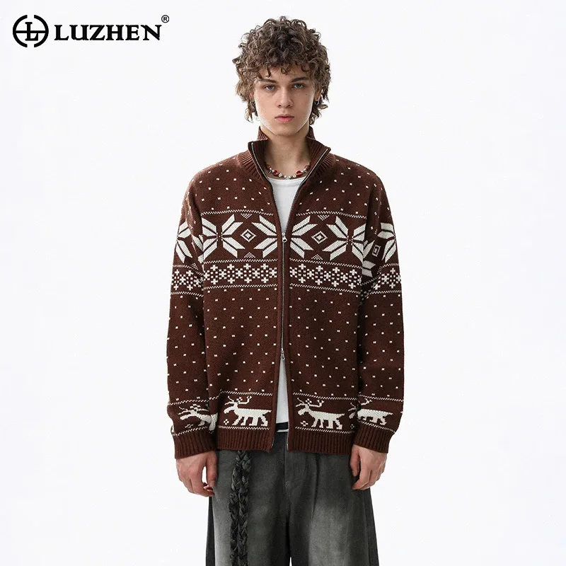 

LUZHEN 2025 Winter New Fashion Geometric Pattern Double Zipper Stand Neck Knitted Cardigan Men's Trendy Handsome Sweater JY5437