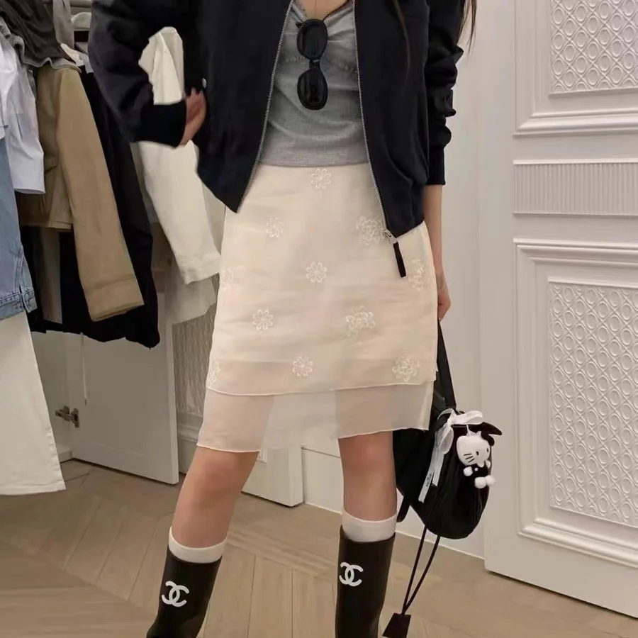

Spring 2025 High Waist Double Layer Embroidered Flower Skirt Dongda Gate New Arrival Women's Faion Thin Polyester Knitted S...