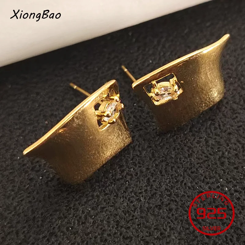 

French style personality versatile high-end light luxury earrings 925 Sterling silver Smooth geometric earrings women's simple