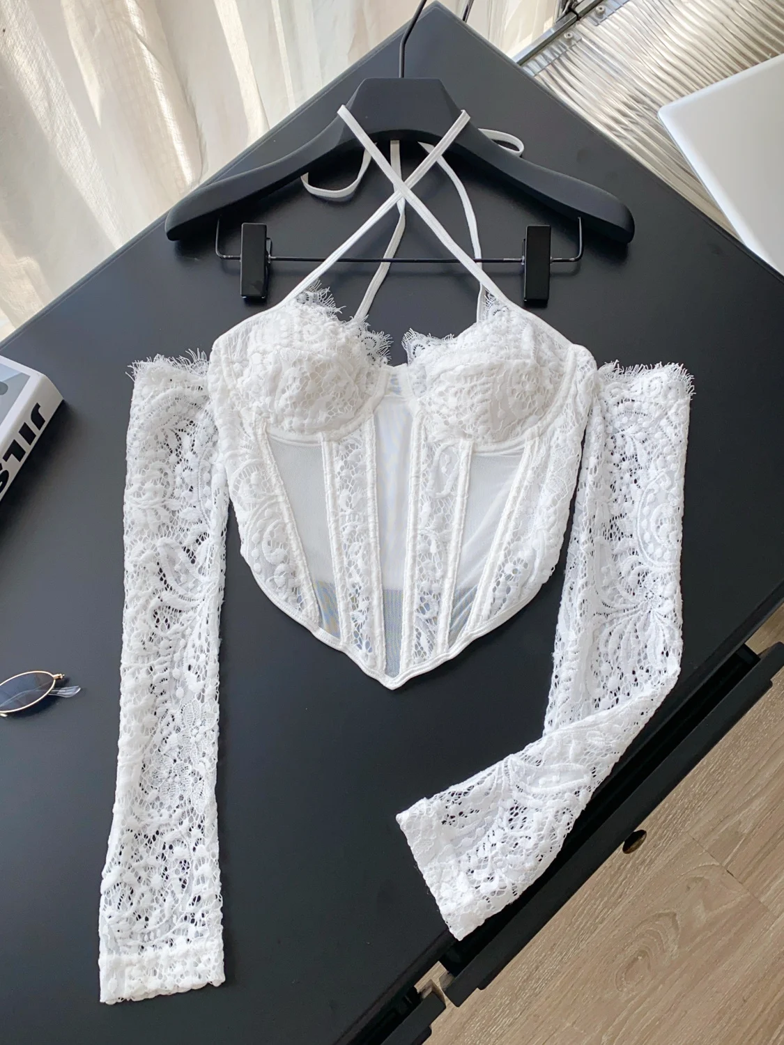 

Утягивающая кружевная футболка Long Sve на одно плечо Ne Hanging Strap Fibone Top Женская трикотажная футболка European Sle V-ne C...