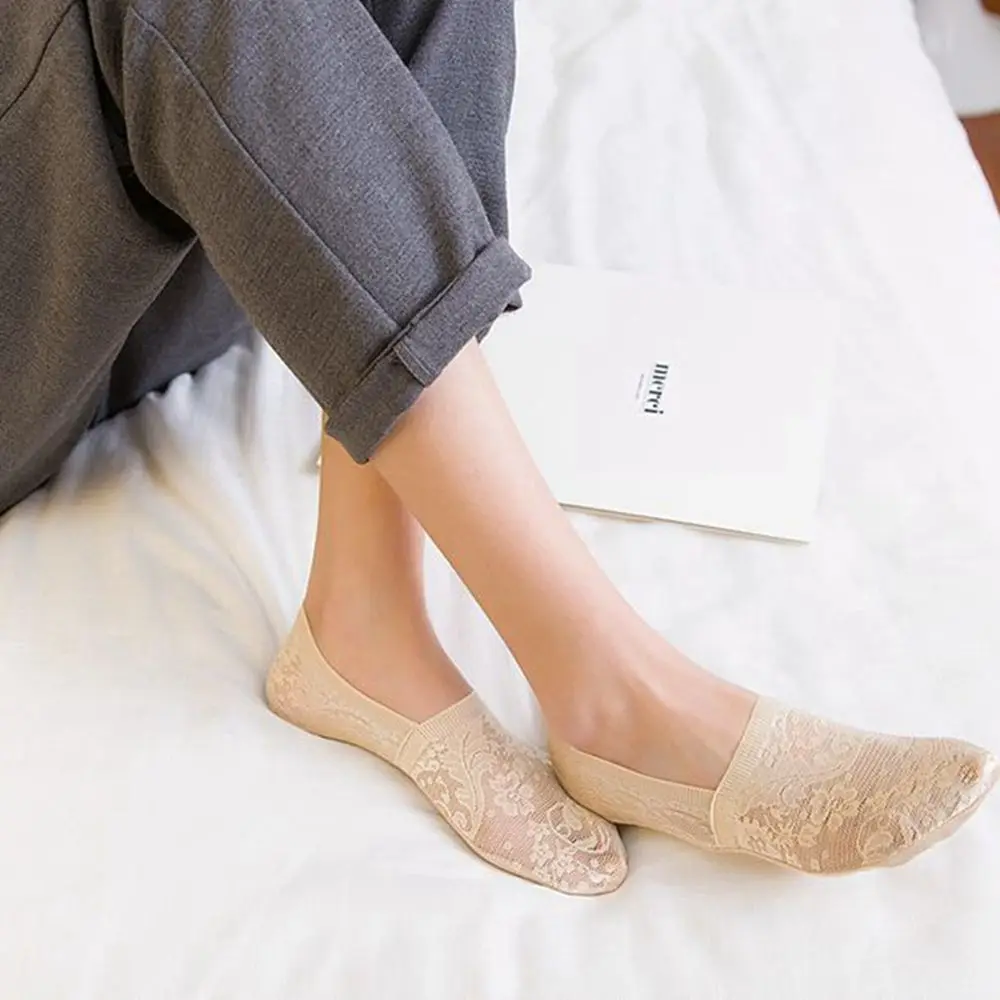 Stylish Flower Lace Cotton Short Socks For Beautiful Women Summer Fashion Anti-skid Non-Slip Invisible Sokken Dropship