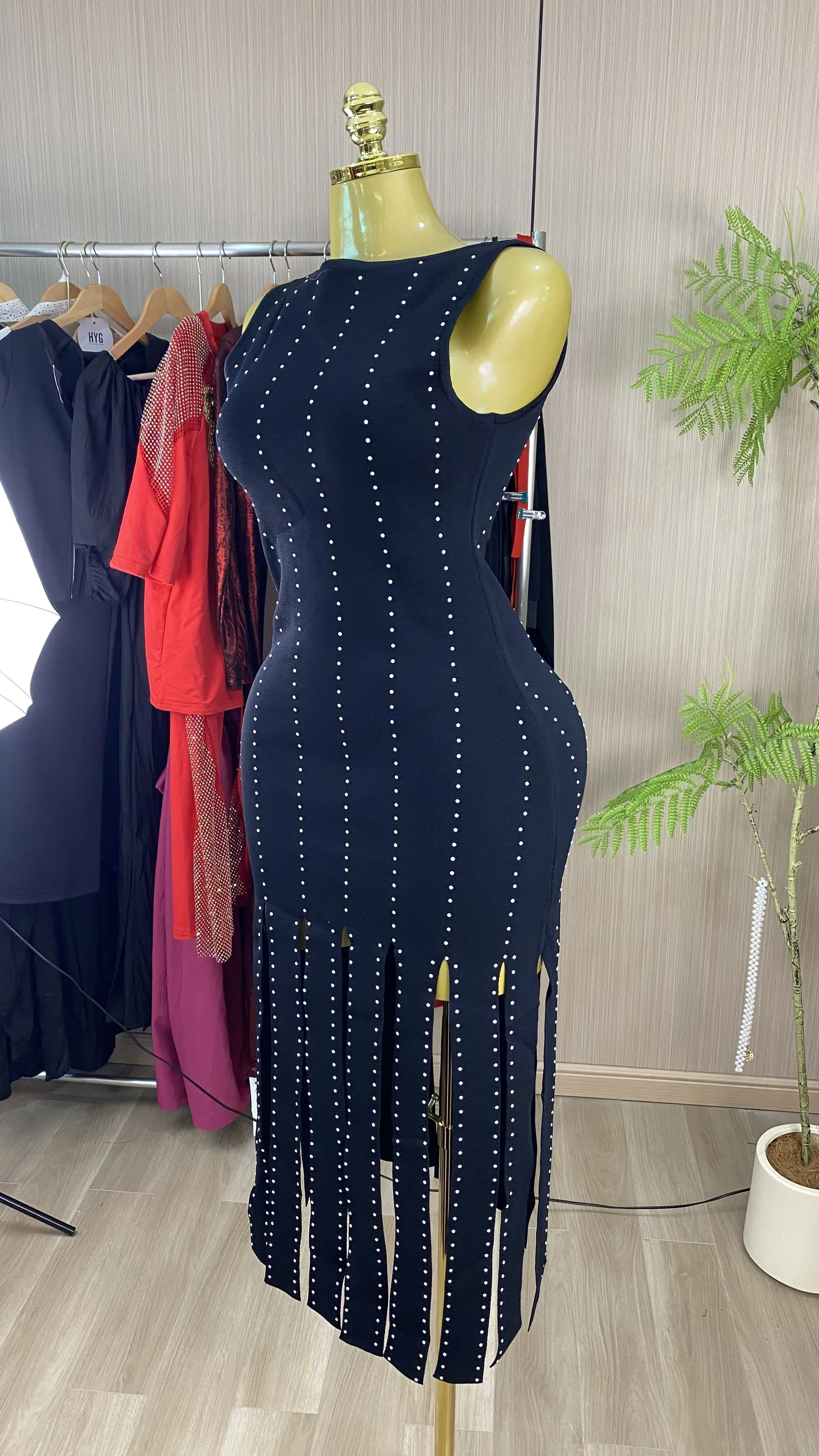 Elegant Women's Sleeveless Long Knitted Prom Gown with Rhinestone and Bead Embellishments and O-Neck-GZXX1023