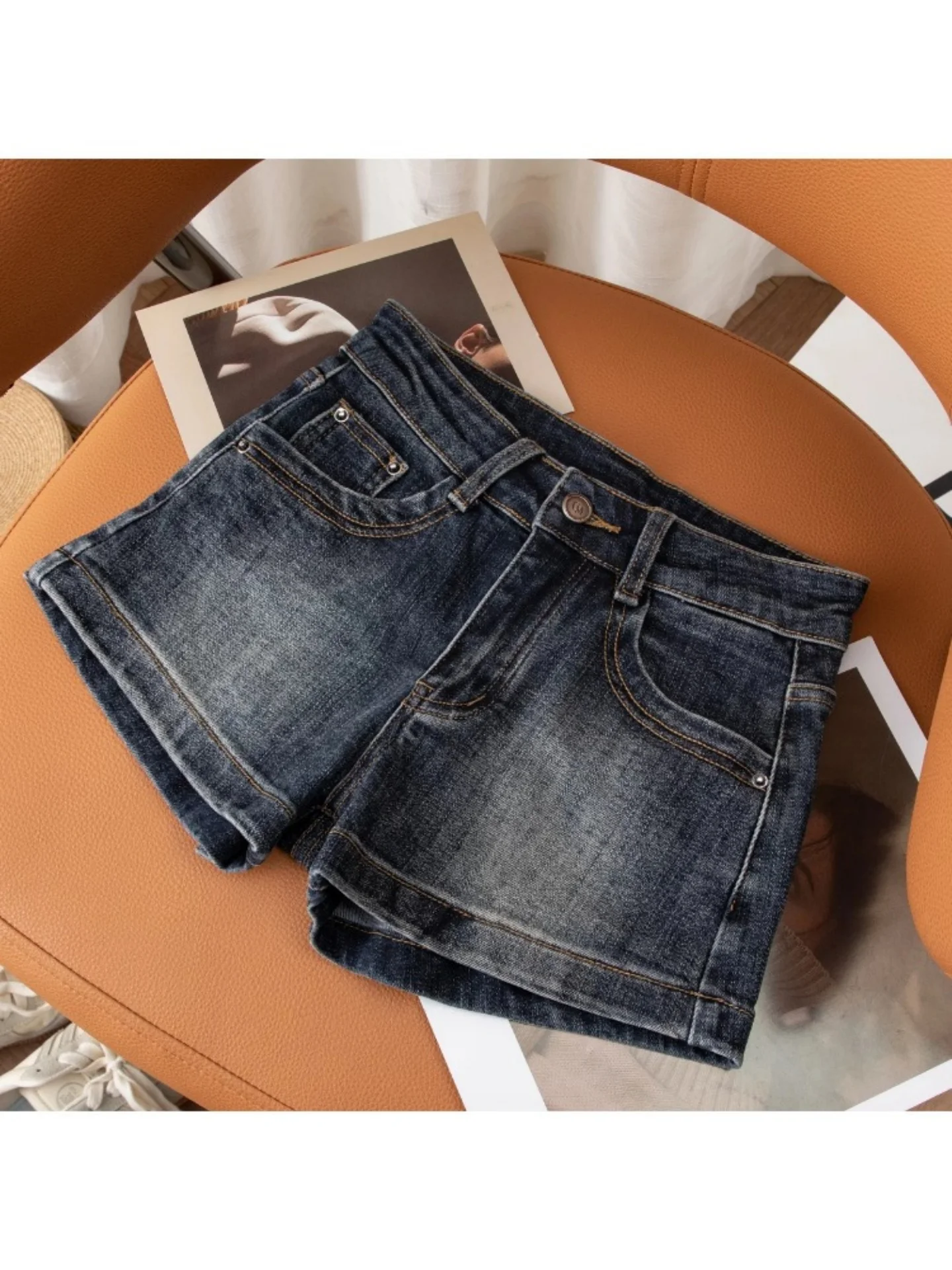 Sexy American Style Low Waist Denim Shorts Women's Summer Slim Fit Hip Enhancing Hot Pants Retro Straight Leg High Waist Pocket