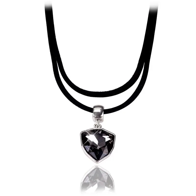 Triangular crystal necklace neckline, retro neckline, women's collarbone necklace, student necklace and tie
