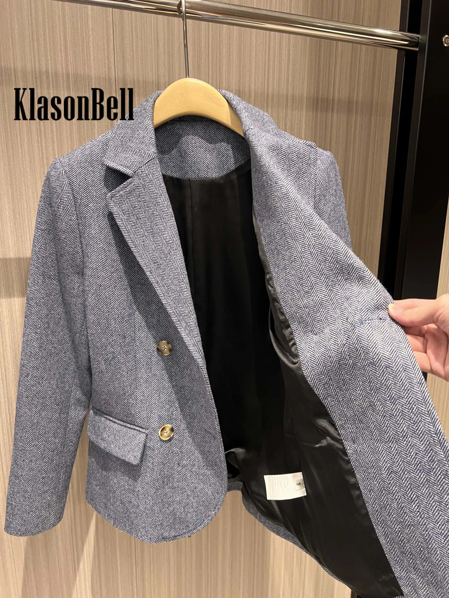 11.20 KlasonBell Noble Elegant Double-Breasted Herringbone รูปแบบขนสัตว์ Blazer สามกระเป๋าออกแบบปก Slim Jacket ผู้หญิง