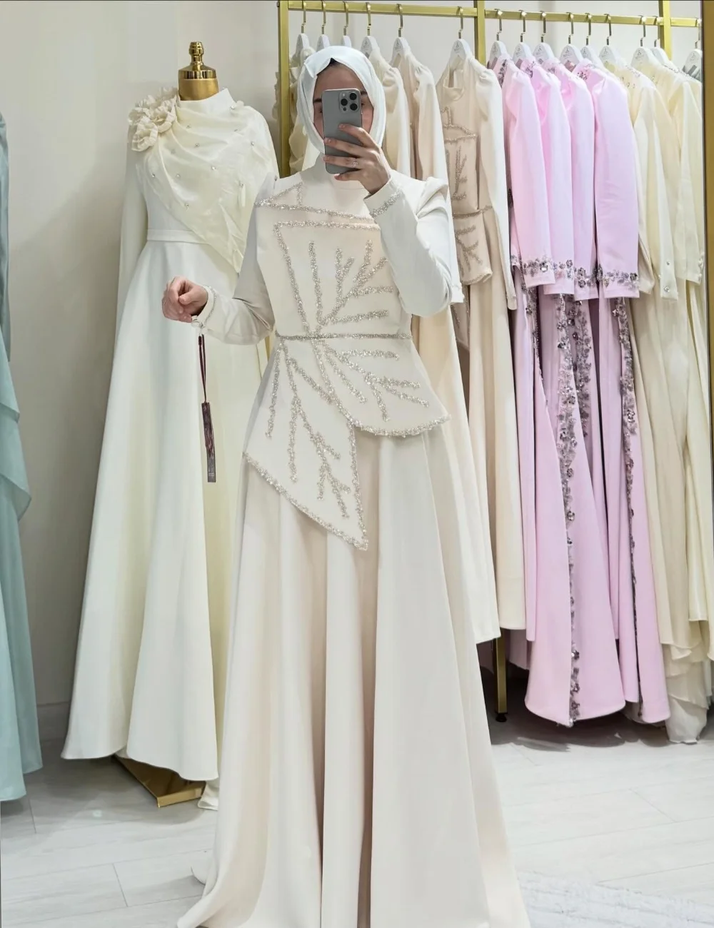 

Customized Beige Sparkle Intricate Jersey Beading Sequined A-line High Collar Long Dresses Evening Dresses Sizes Available Retro