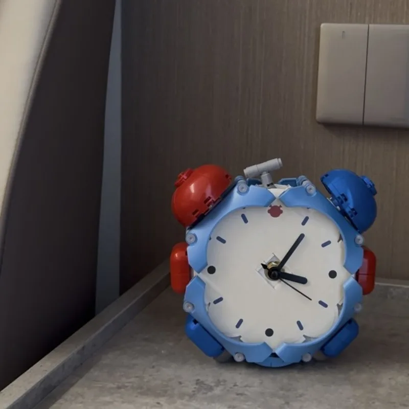 

Creative Building Block Alarm Clock: Educational STEM Assembly Toy & Trendy Decorative Display Set Alarm Clock Digital