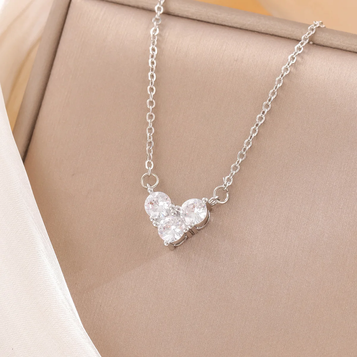 Weibliche Beliebte 925 Sterling Silber Schmuck Zirkon Liebe Herz Temperament Ästhetischen Anhänger Halsketten XL084