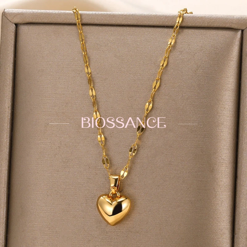 BIOSSANCE New Fashion And Exquisite Copper Plated Love Shape Pendant Necklace Clavicle Chain For Women Jewelry Accessories Gift