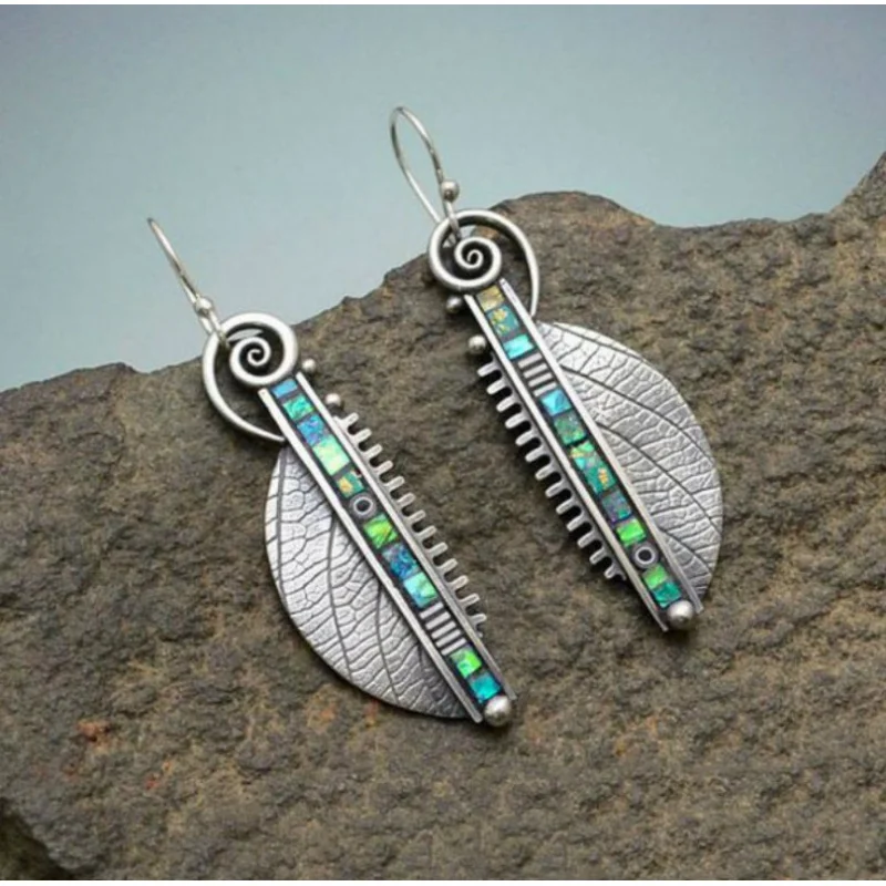 2520 New Retro Style Fashionable Charming Mom Earrings For European And American Trendy Women Mother Girl Gift