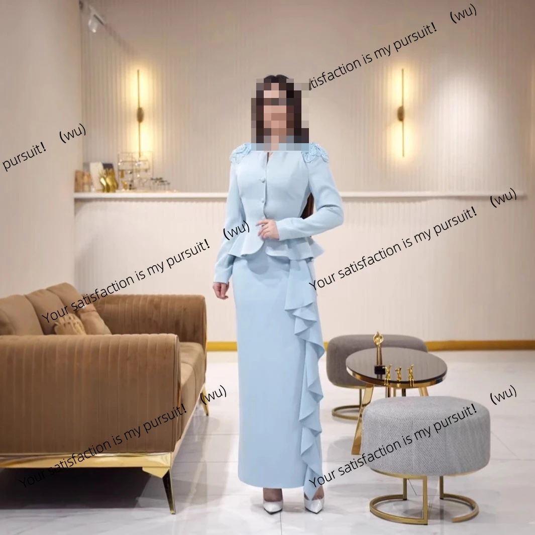 Setelan wanita bergaya baru dengan detail ruffle di tepi, model Prancis, kancing tunggal.