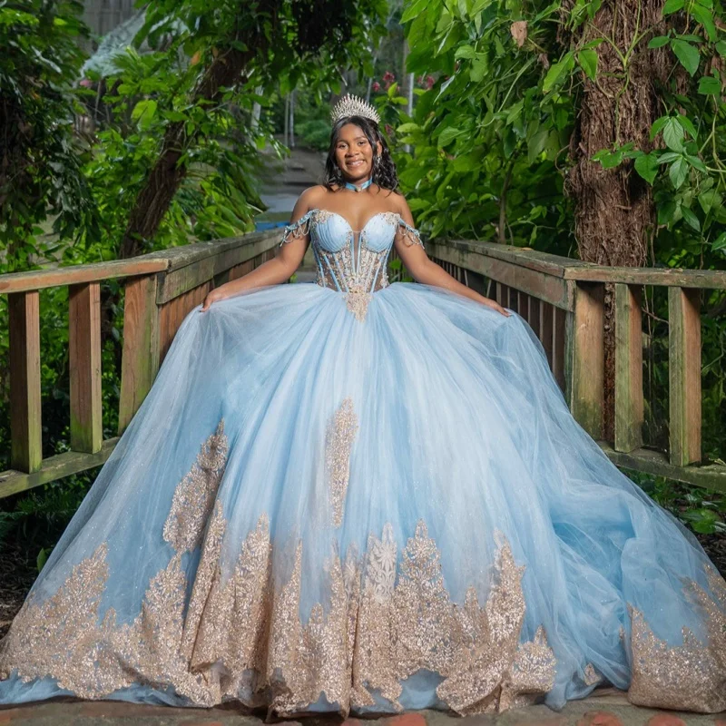 

Голубое платье Quinceanera цвета морской волны с золотым блеском и кристаллами, длинный хвост, кружево с большим бантом, Vestidos De 15, Quinceanera ﻿ Настроить
