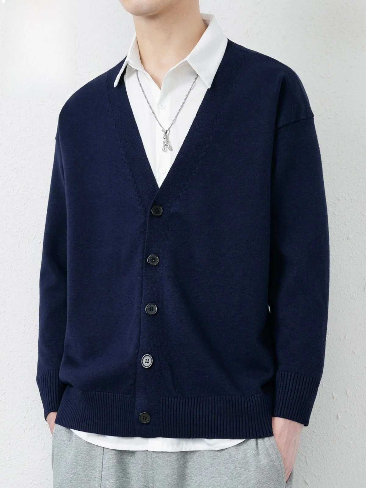 

Мужской вязаный кардиган с V-образным вырезом, повседневный, зимний, модный, на пуговицах, с длинными рукавами, не мнется