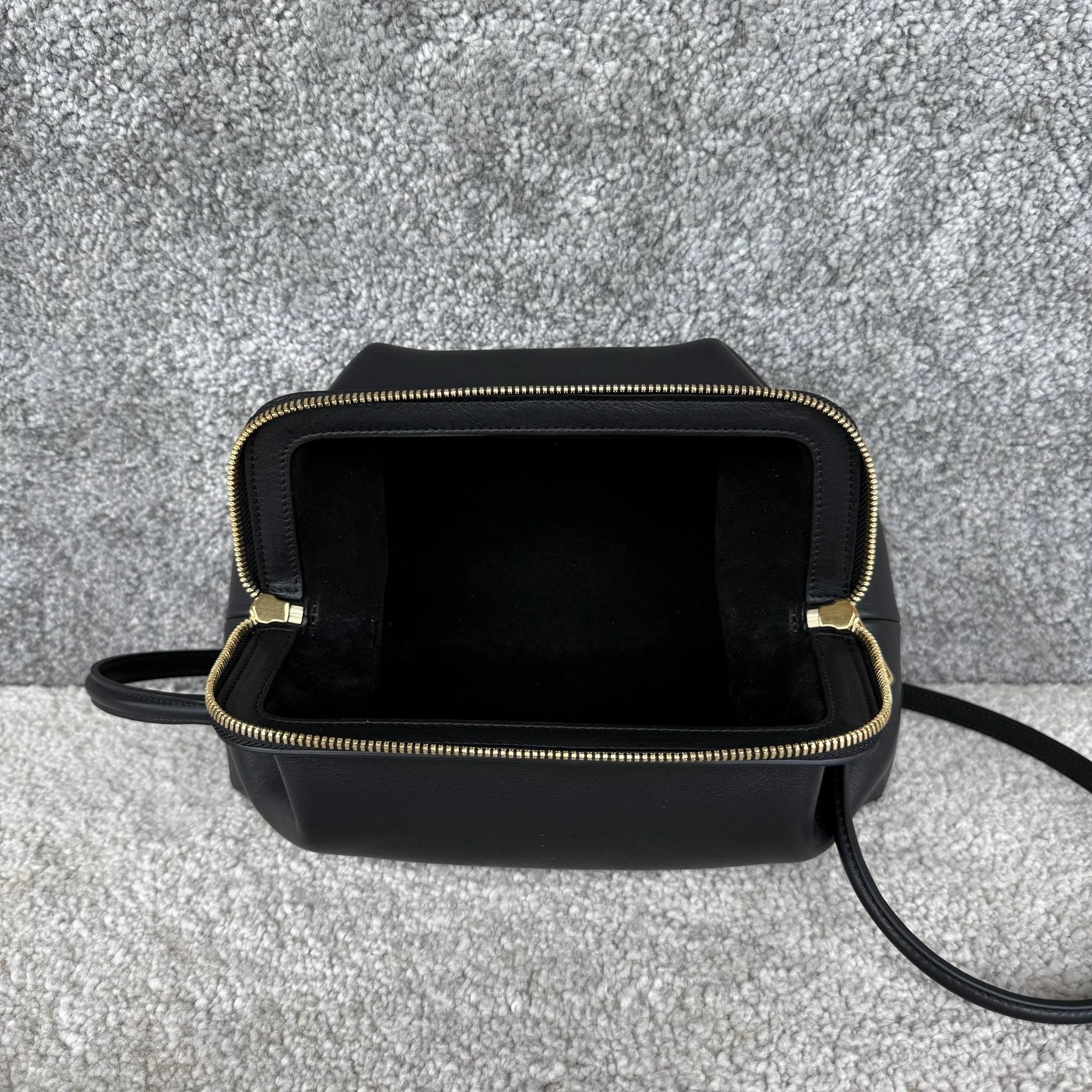 Luxury Fashion Purse for Women Classic Designer Look Soft Texture Ideal for Stylish and Elegant Occasions