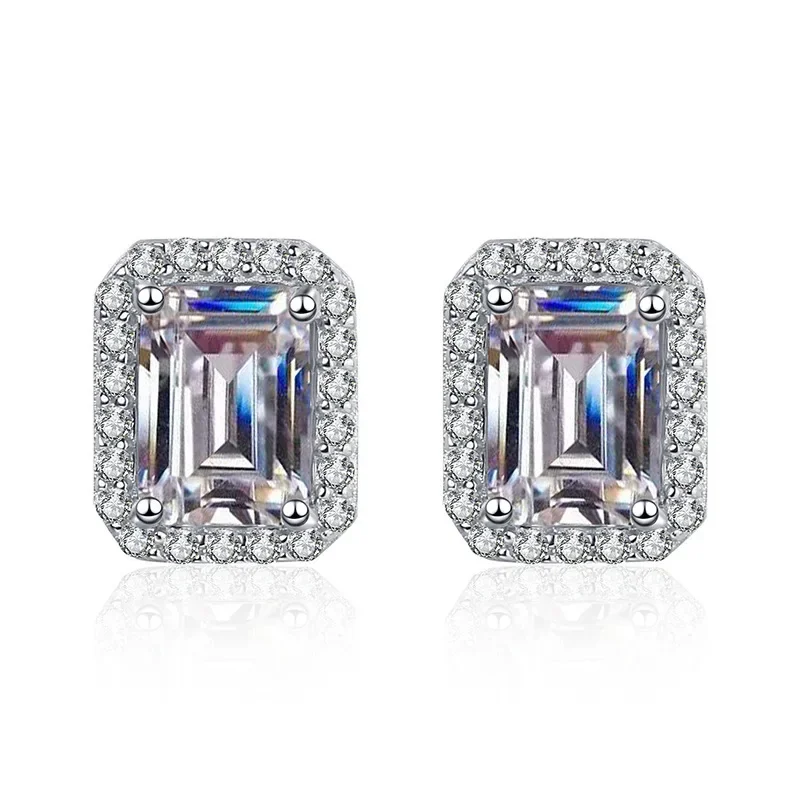 

18K platinum diamond stud earrings plated with PT950 platinum rectangular radiant group emerald cut D color moissanite