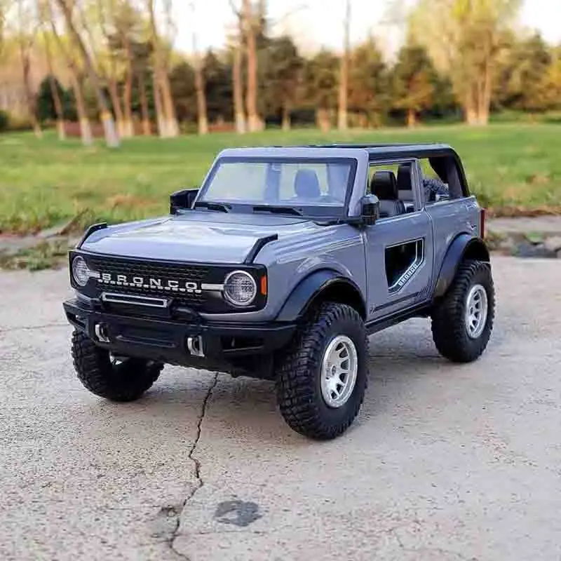 1/32 diecast ford bronco lima liga modelo de carro metal veículos fora de estrada modelo simulação som luz coleção presente das crianças brinquedo