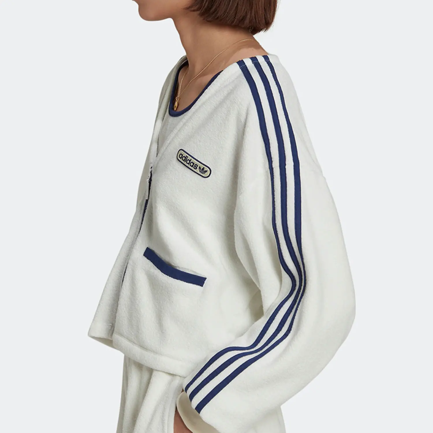 سترة أزياء نسائية من Adidas Originals سترة رياضية متماسكة HL6585