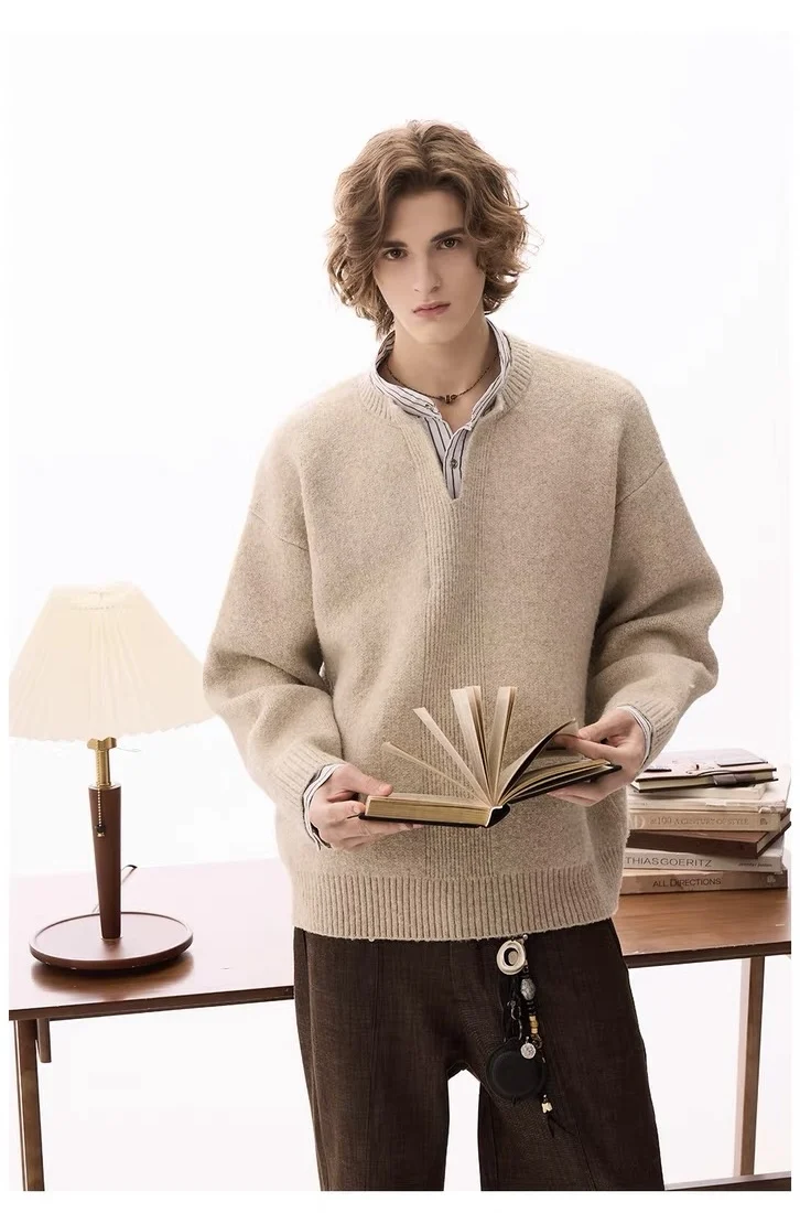 Autumn and winter new 100% pure cashmere men's V-neck stitching leisure lazy fake two-piece sweater sweater top.