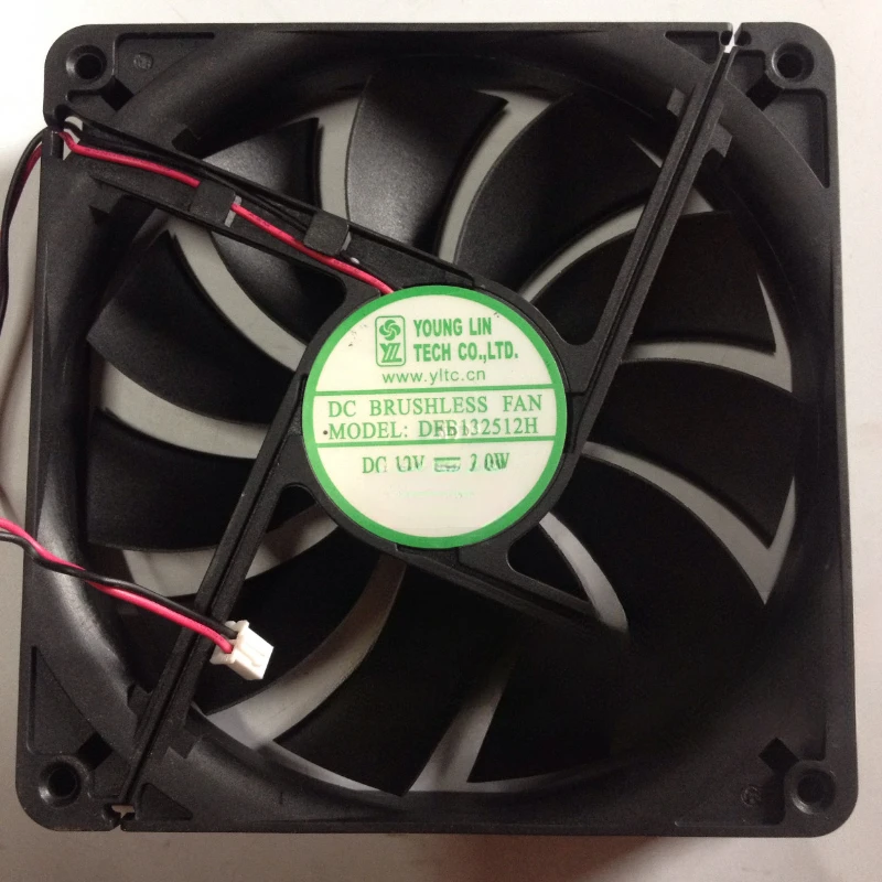 

13525 DFB132512H 12V 3.0W 2-wire 13.5CM chassis cooling fan