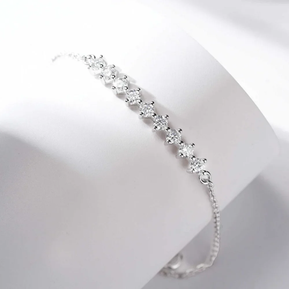 

PT950 Platinum Morganite Women's D Color Classic Four Claw Bracelet