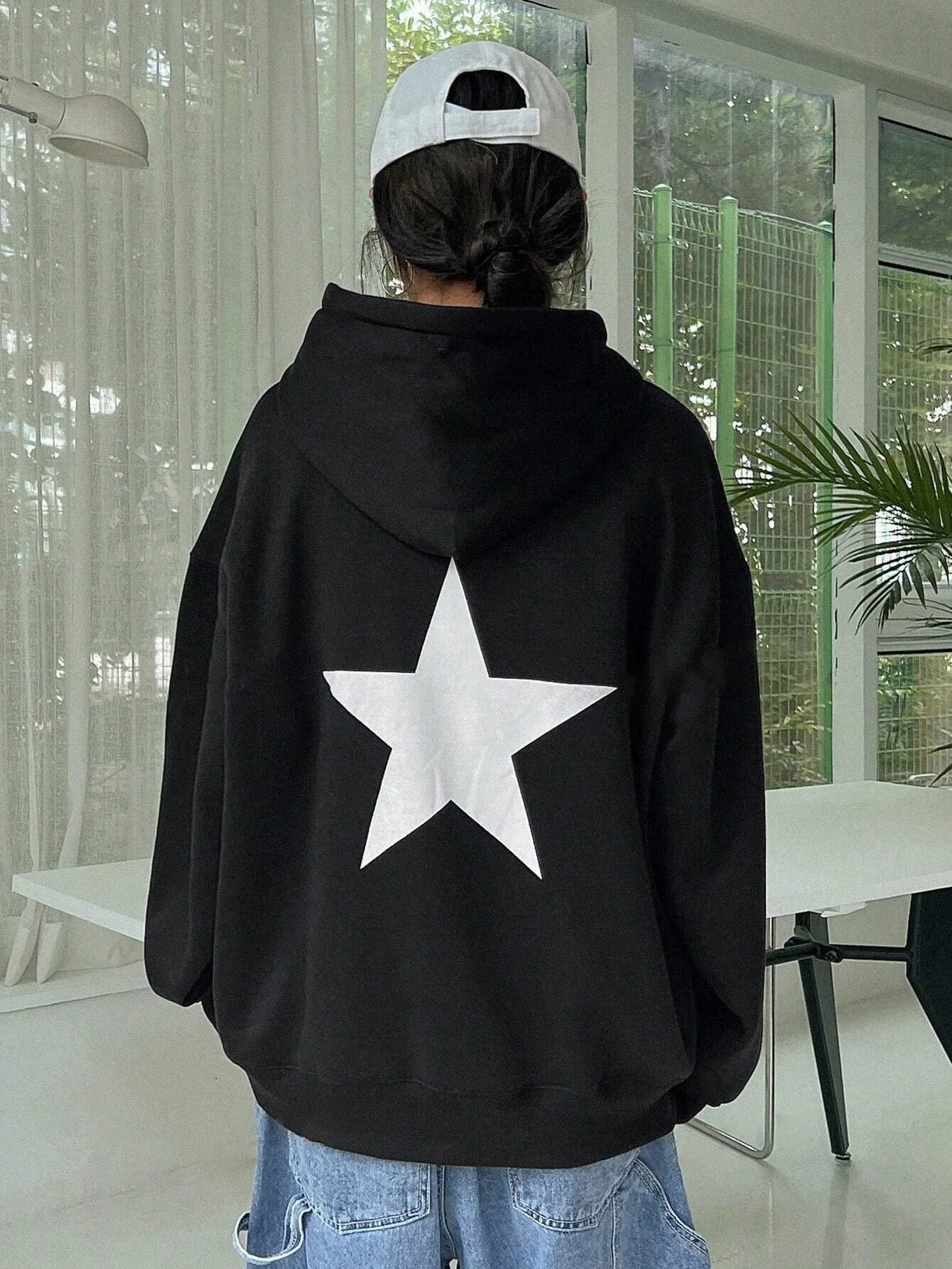 Five pointed star back print women\'s loose fitting hoodie fleece autumn/winter sweatshirts fashion versatile women\'s clothing