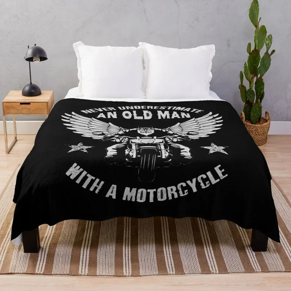 Never Underestimate an Old Man with a Motorcycle Throw Blanket Plush Bed Fashionable Blankets For Baby Quilt Blankets