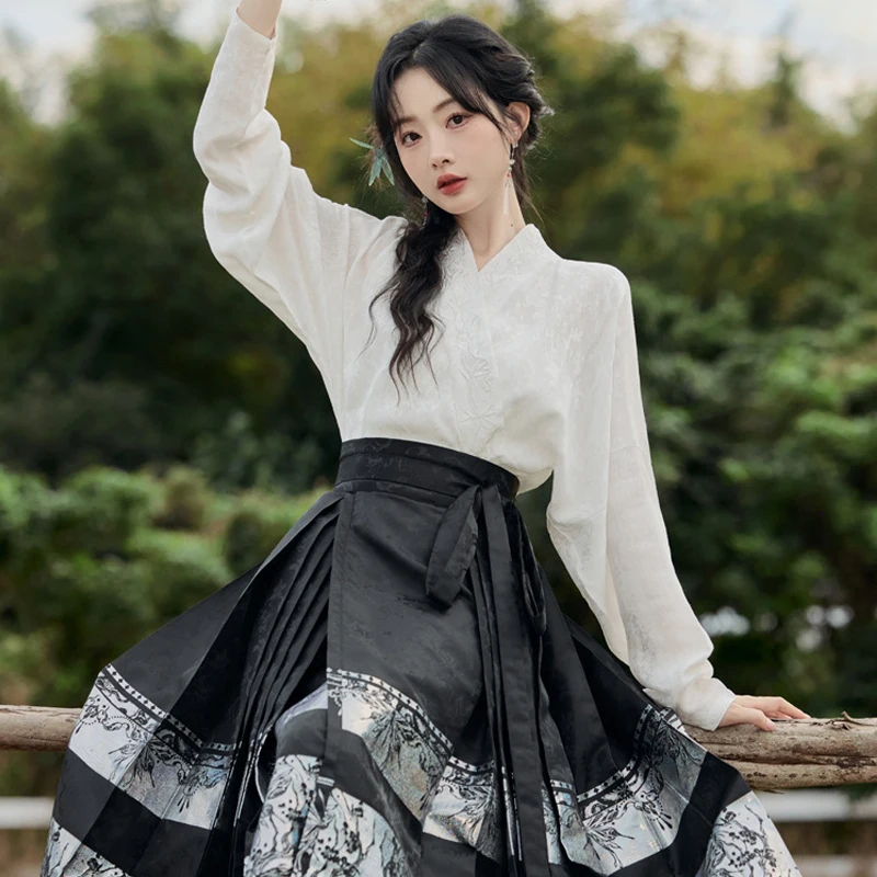 

2024 Spring Autumn Hanfu Set Chinese Traditional Clothes Female Vintage Novelty Mamianqun Suit Evening Party Horse Face Skirt