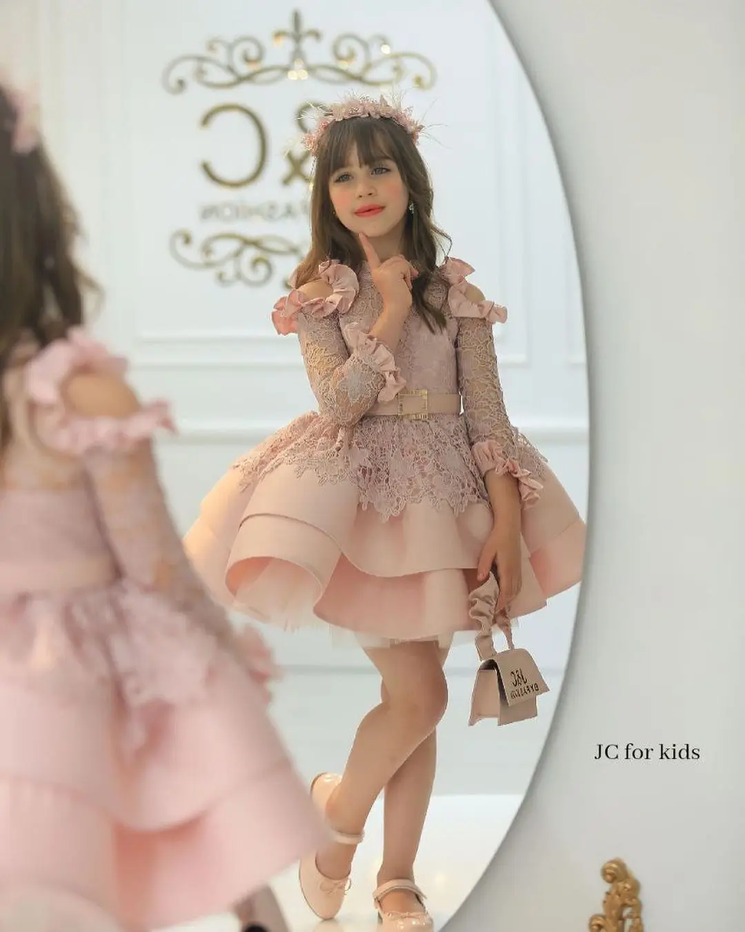 FATAPAESE ที่กําหนดเองดอกไม้สาวชุดคอลูกไม้แขนยาวลูกไม้รัดตัวกระโปรงปุยชุดบอล JuniorBridesmaid งานแต่งงาน