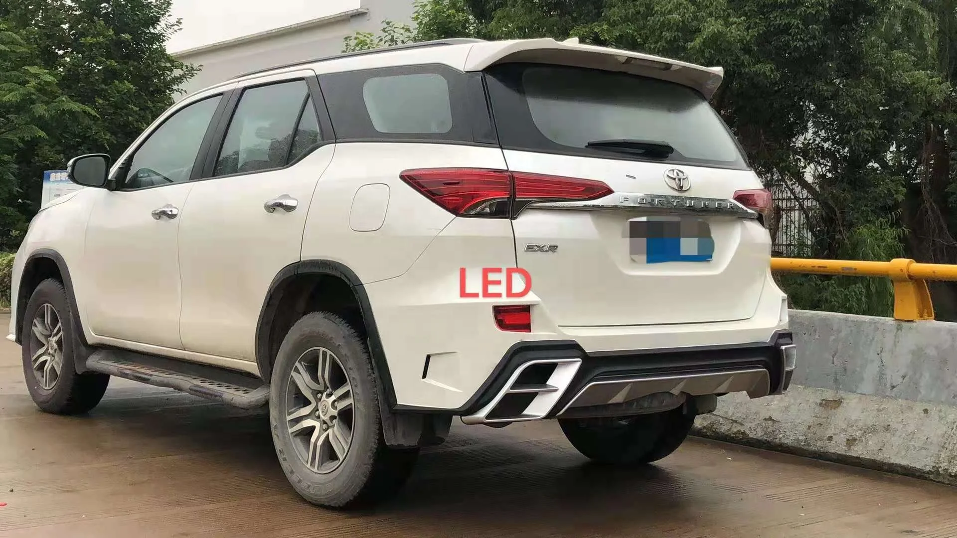 Factory Rear Bumper for Fortuner 2016-2021 Ramand style Modify   For  2016+