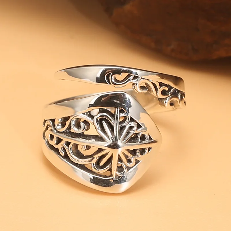 

S925 sterling silver ornament personality hollow out Xiangyun female ring men's tail ring hip hop punk hipster