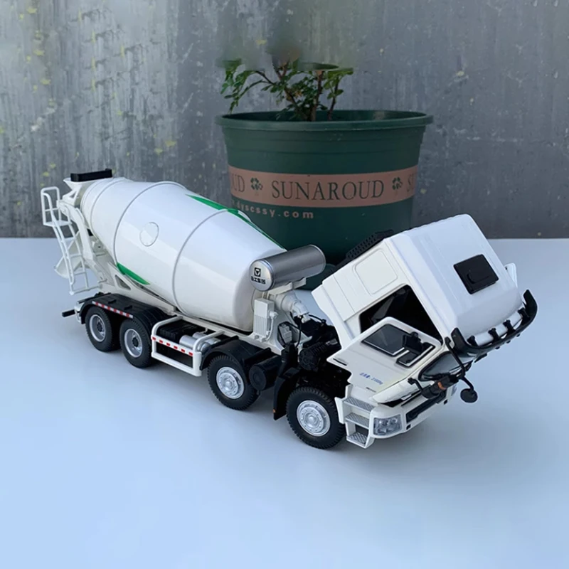 

Diecast 1:35 Scale XCMG Concrete Truck Alloy Car Model Finished Product Simulation Toy Collection Gift Static Model Display