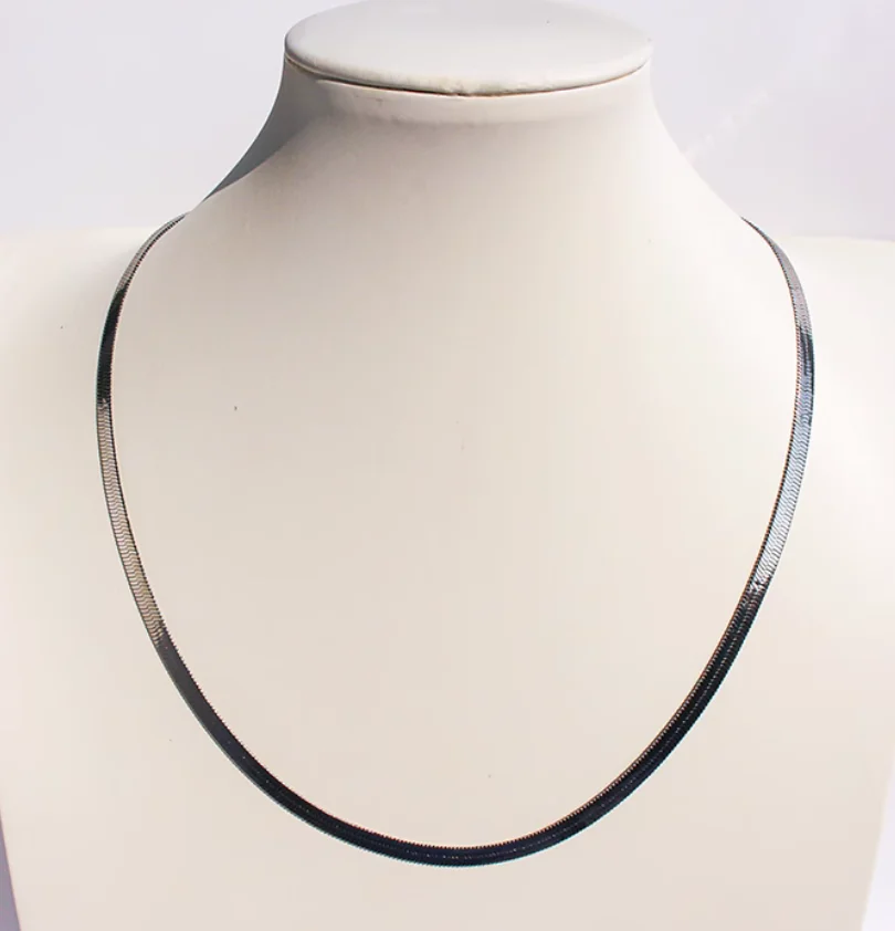 European and American foreign trade jewelry classic Joker silver blade chain snake bone chain daily wear men's and women's neckl