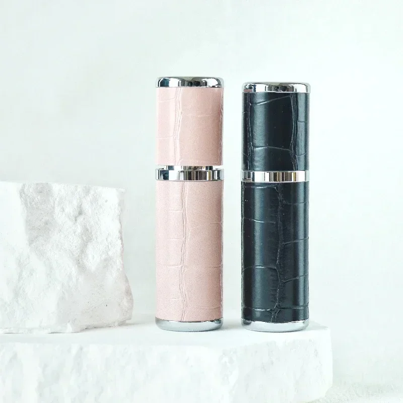 Luxury Crocodile Leather Perfume Bottle 5ml Refillable Perfume Atomizer for Travel Spray Bottle with Mist Fragrance Container