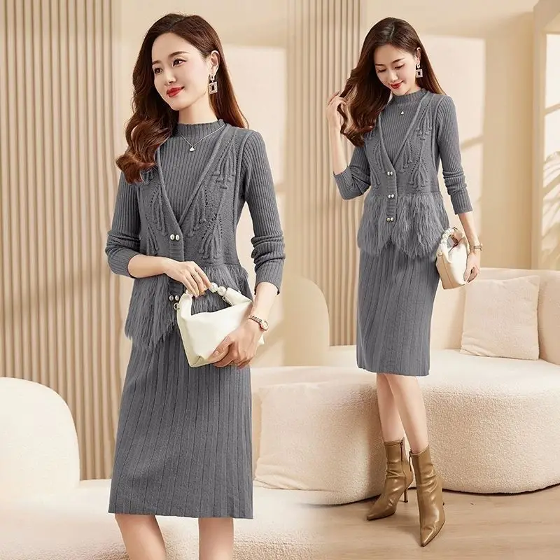 Two Piece Knitted Women's Autumn Winter New Fashion Temperament Covering Flesh Showing Thinness Adding Thick Velvet Dress Suit