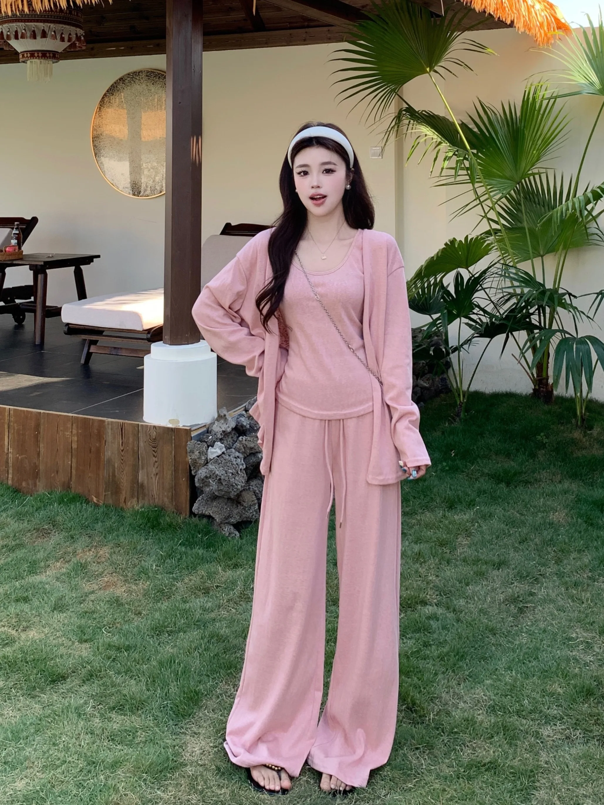 

Женский комплект больших размеров: розовый кардиган без рукавов и брюки с высокой талией, летний новый стиль, удобный и модный комплект больших размеров.