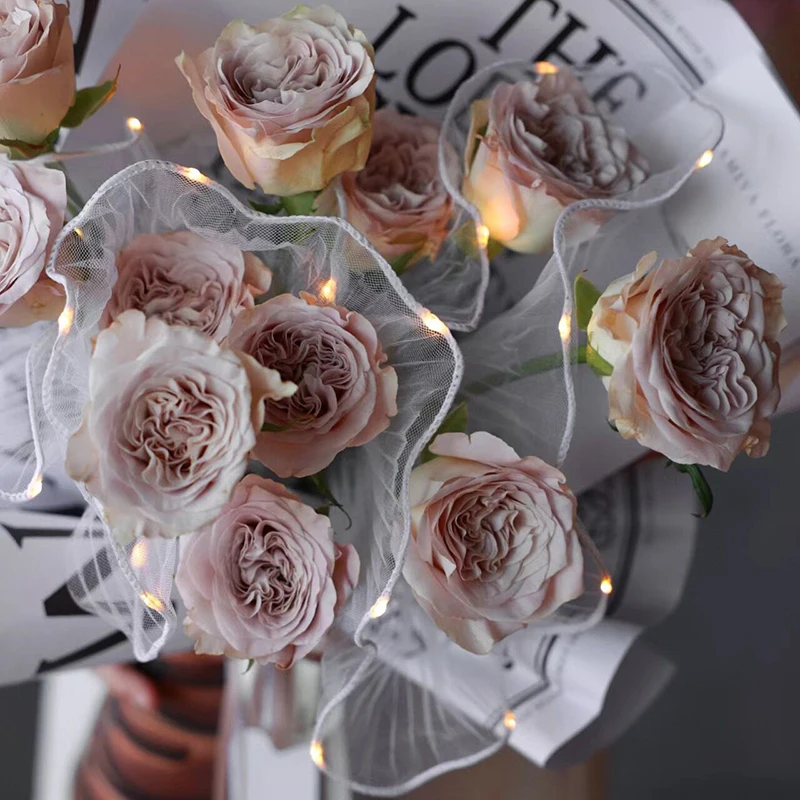 Papel de envolver de flores de hilo ondulado con luces Led, embalaje de regalo de ramo de boda de San Valentín, malla de encaje para decoración de