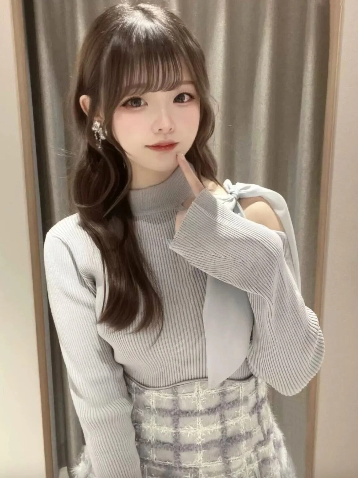 

Pure Sweet Knot Shoulder Bared Knitted Top Di Style Mesh Trimmed Slant Shoulder Design Japanese Sweet Style Long Sl...