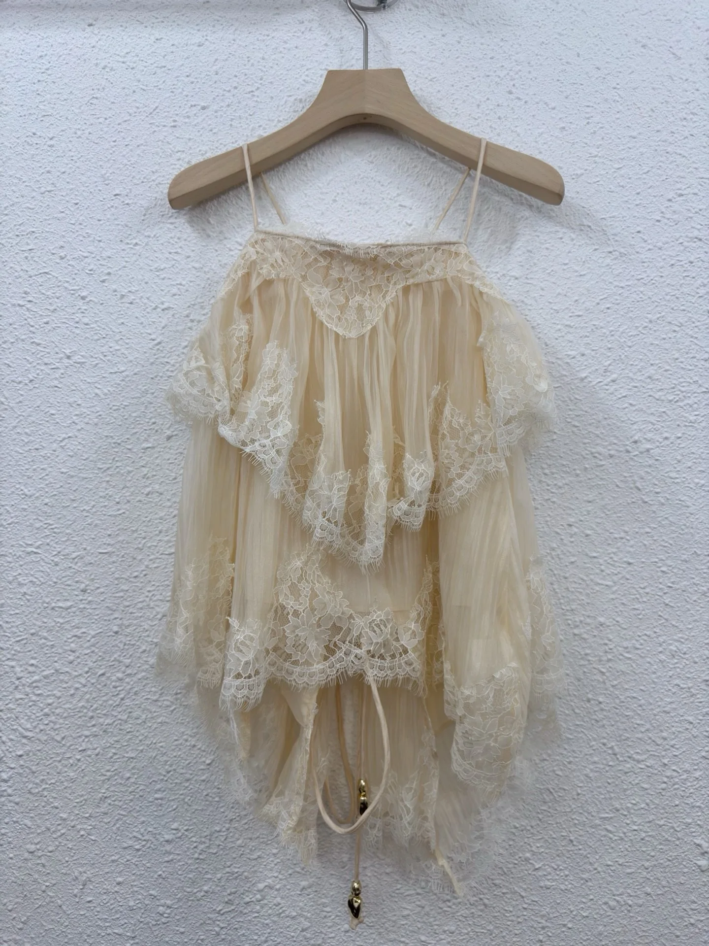 Women Lace Camisole Top Fairycore Ruffled Mesh Cami Top Spaghetti Strap Off Shoulder Flowy Layered Y2K Summer Party Blouse Sweet