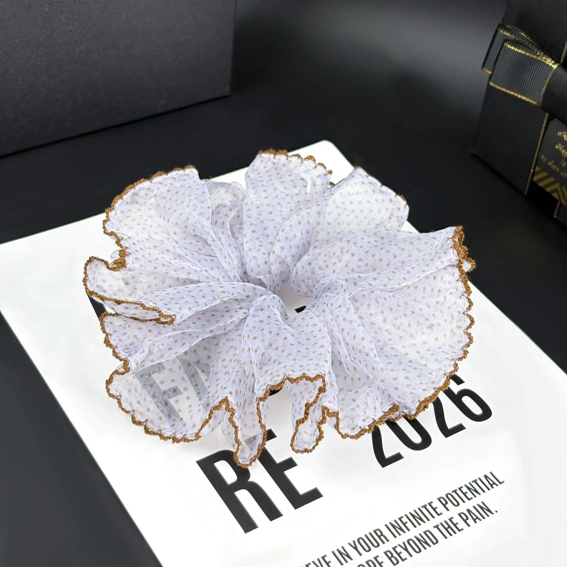 Korean version of niche polka dot mesh edge large intestine ring lace hair band 2026 high-end early spring rubber band headband