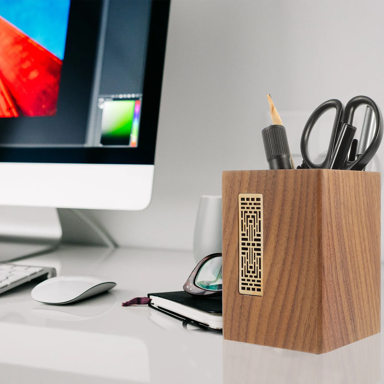 Solid Wood Japanese Style Pen Holder Desktop Organizer for Pencils Brushes Office Supplies Decorative Wooden Brush Pot