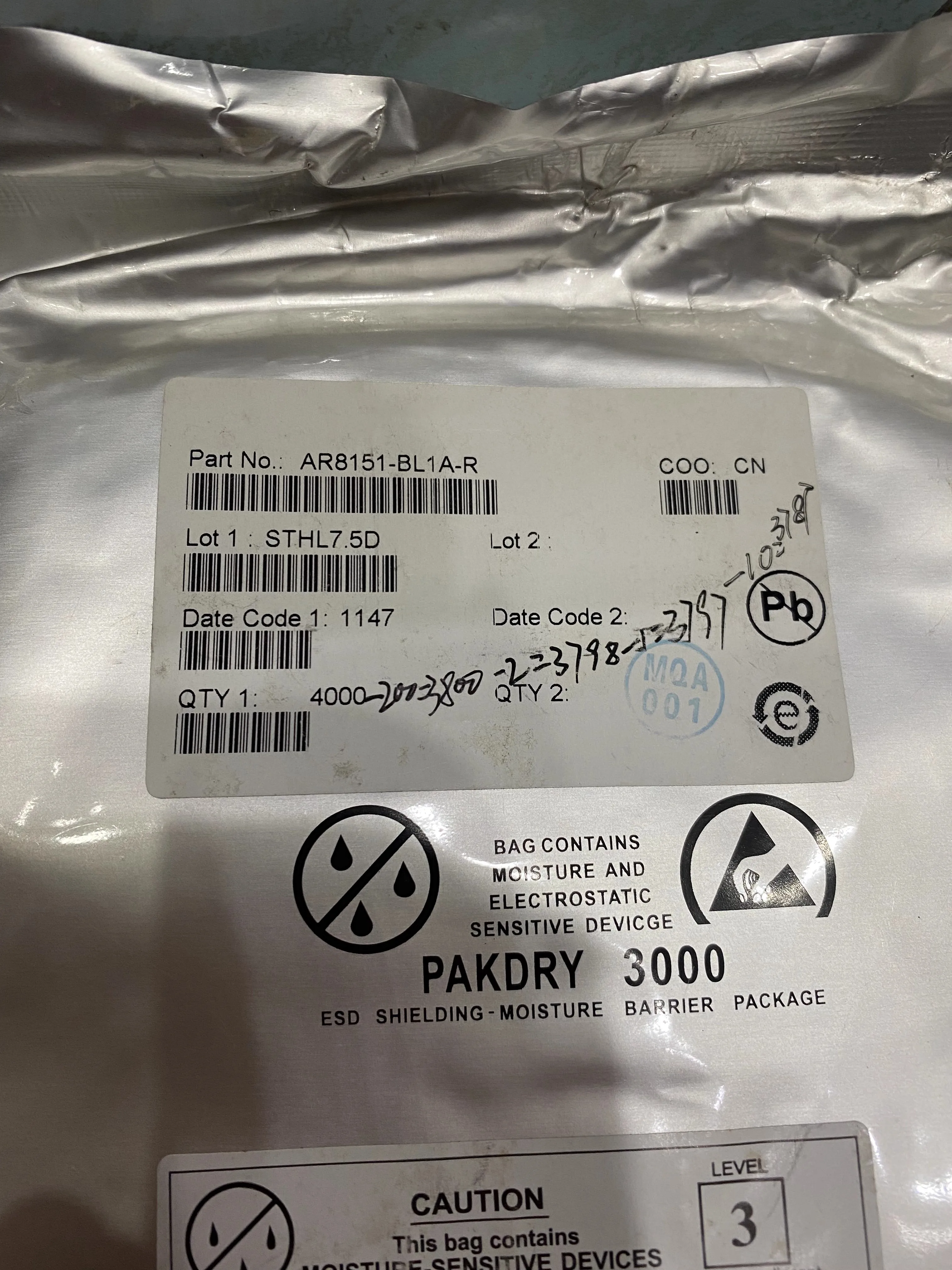 

10 шт. AR8151-BL1A-R Совершенно новый оригинальный QFN