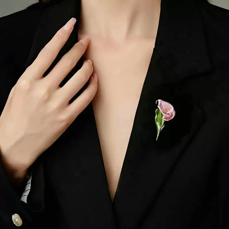 4 Colors Enamel Lily Flower Brooch Pin, Unisex Plant Brooches for Women, Lightweight Decorative Pins for Party Office Wedding Gi