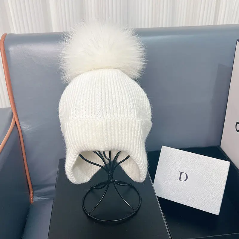SZP New Fox Fur Ball Hat for Women in Autumn and Winter, Thick and Warm Knitted Yarn Hat