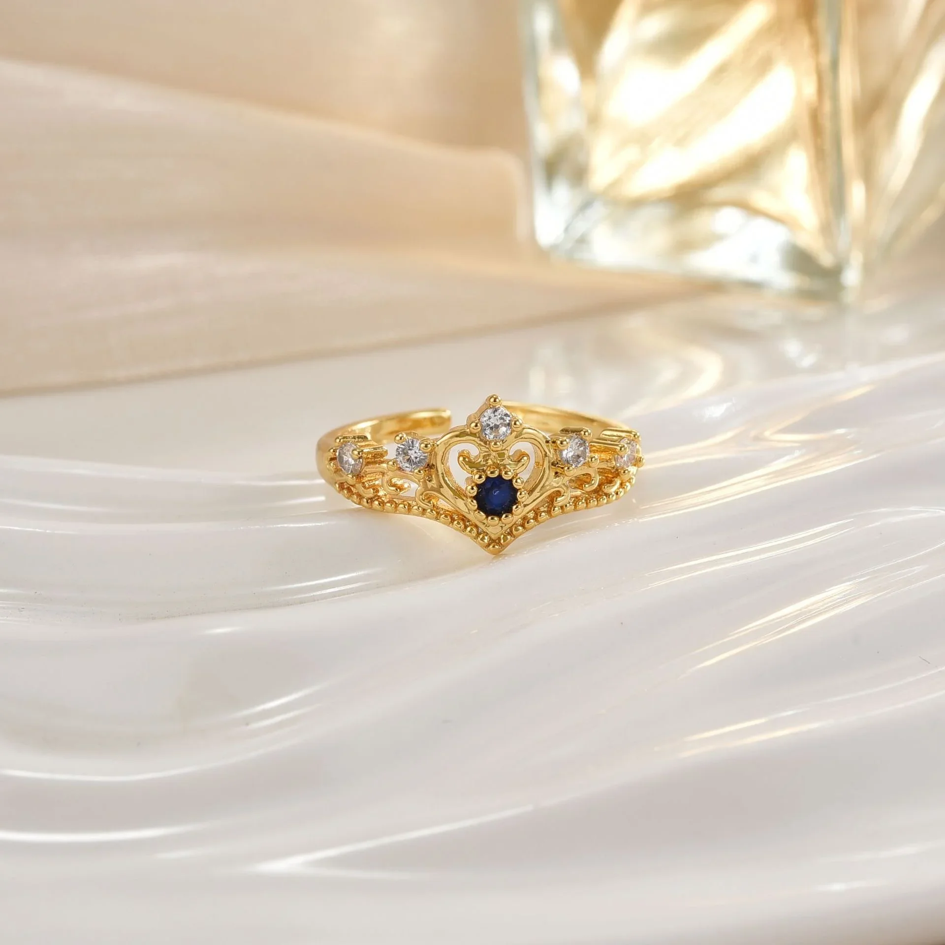 

New Light Luxury Ring with Micro Inlaid Geometric Opening Ring Towel holder bathroom Towel ring black Hand towel holder