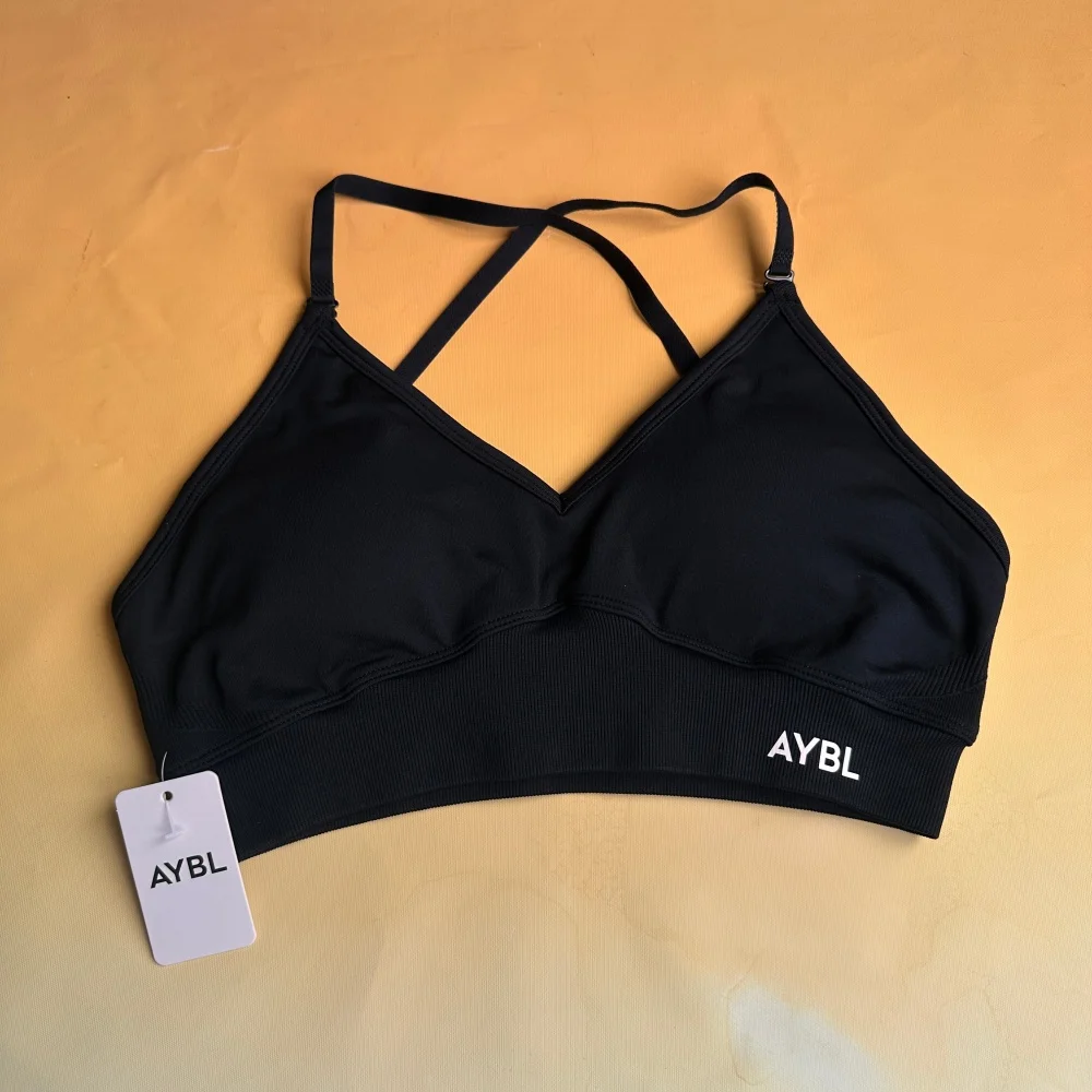 Marken-Sport-Yoga-BH für Damen, nahtloses Oberteil mit offenem Rücken, leicht formende Activewear, schweißableitendes und rutschfestes Material. – Detail 19